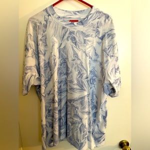 Supreme FW22 Creases Shortsleeve Top White. Size XL. Used. Great Condition